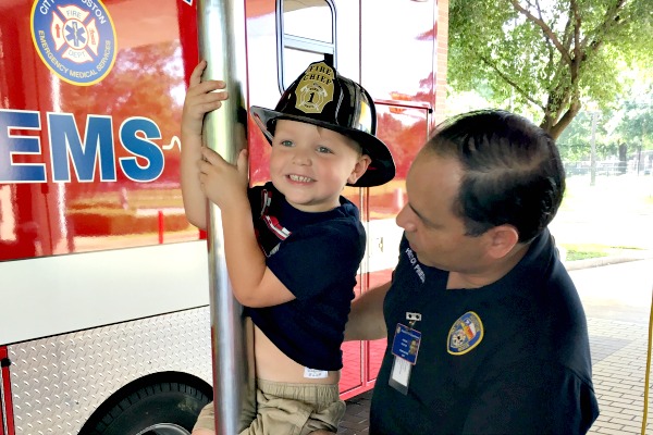 Houston Fire Station Visit | Houston Moms Blog