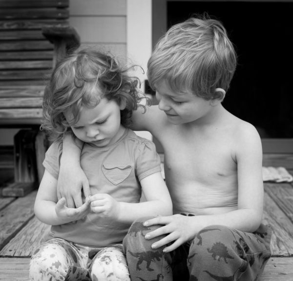 What is the Foundation for a Strong Sibling Relationship? | Houston Moms Blog