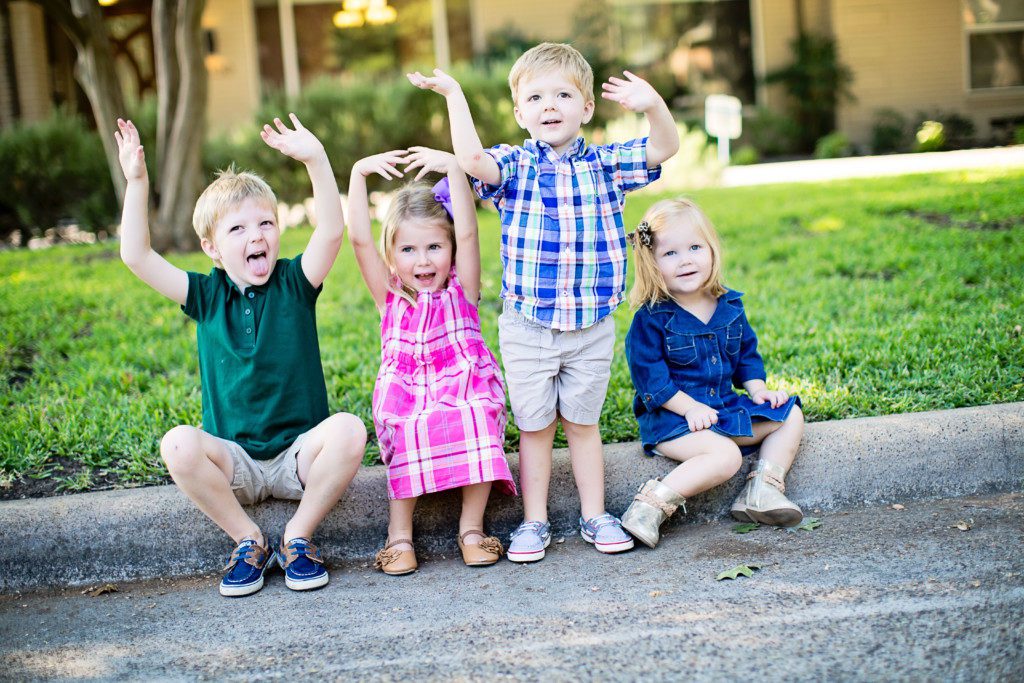 The Joys {and Sorrows} of Taking Family Photos | Houston Moms Blog