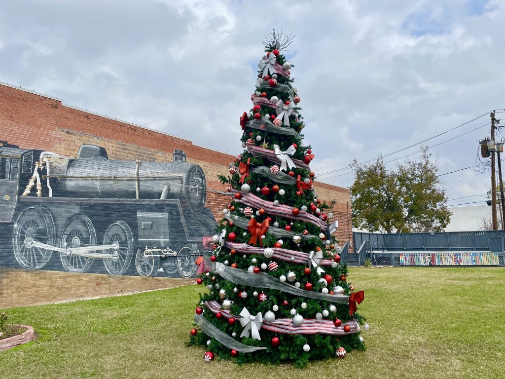 downtown Rosenberg Christmas tree